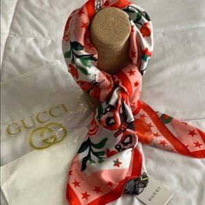Gucci - L’ Aveugle Par Amour silk scarf
